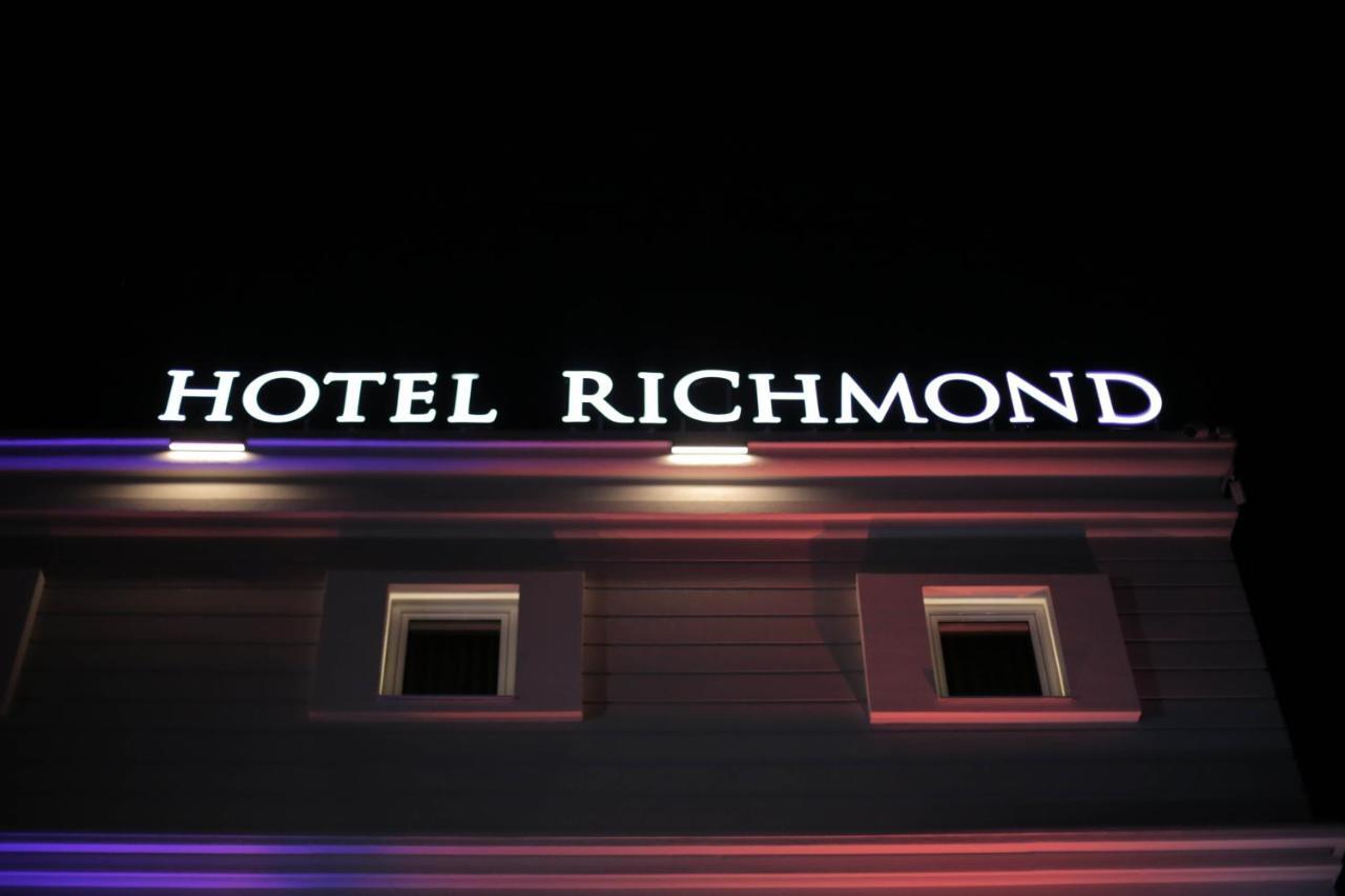 Richmond Hotel Korça Exteriör bild